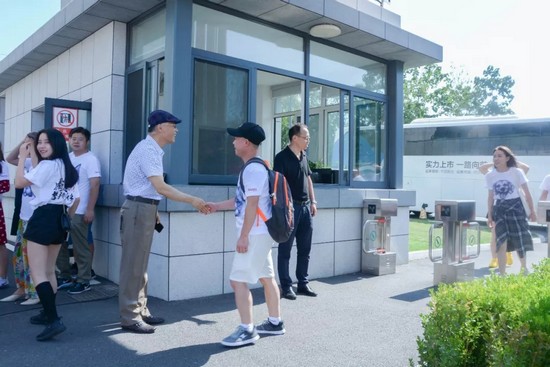 940f57196a6a4ceaa1e4d2c0b2b3d50d