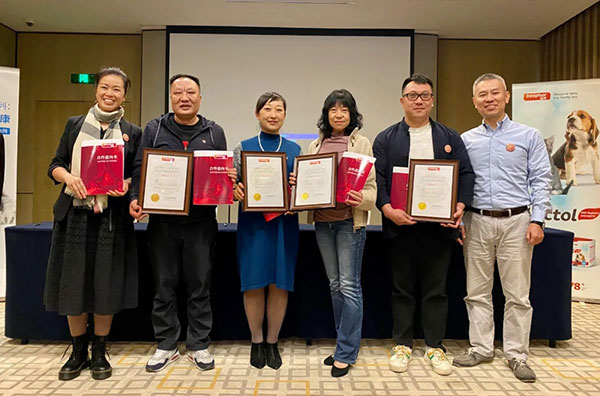 40acd3457edd4a889fa792d378bbd927