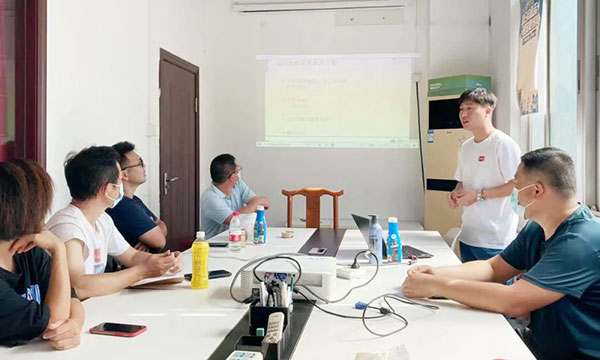 10e87cd714d84e8bb7cff6cf34b56a80